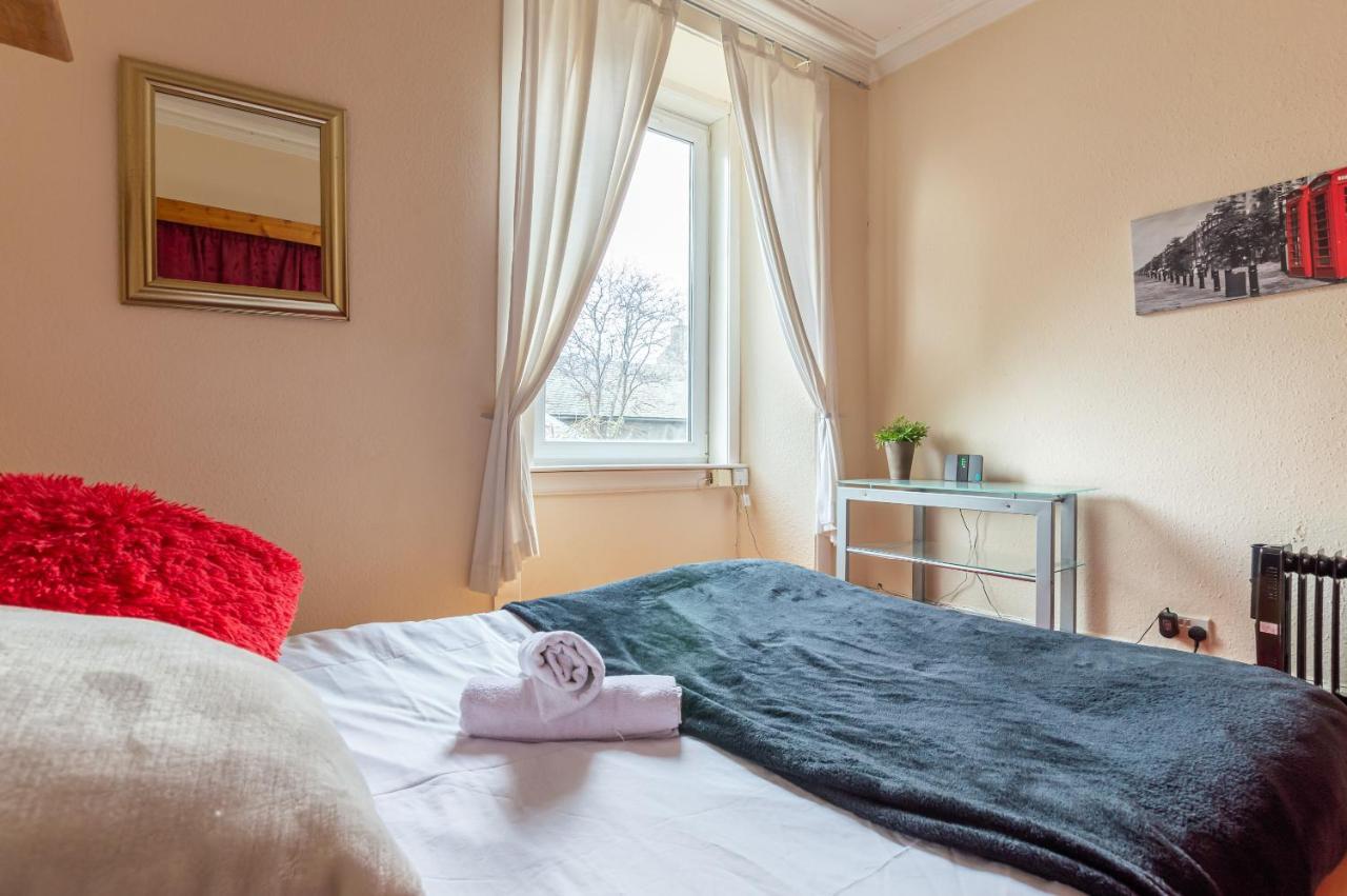 Edinburgh City Centre Hamza Apartment Exteriör bild