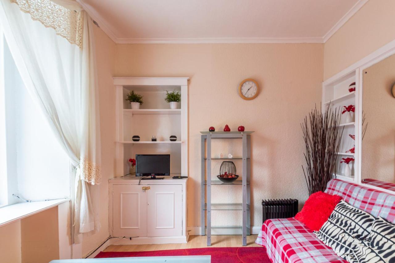 Edinburgh City Centre Hamza Apartment Exteriör bild
